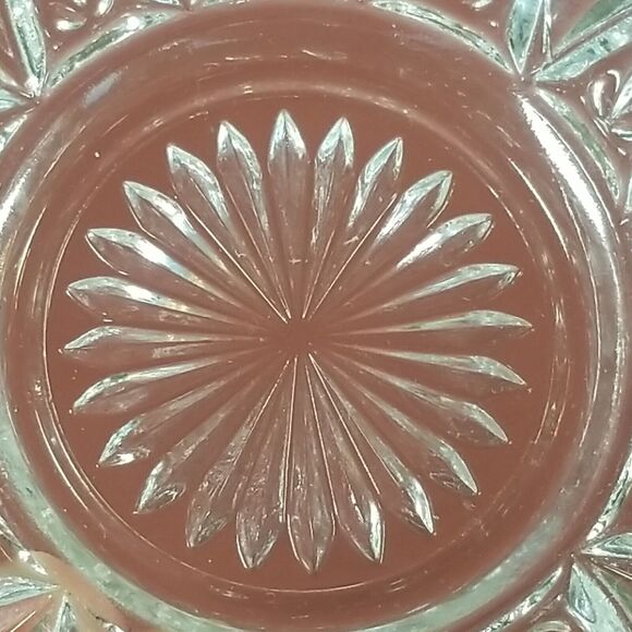 Federal Glass Petal 5 5/8" Round Bowl Dish 12-Point Star Flower Cross Starburst - Picture 7 of 8